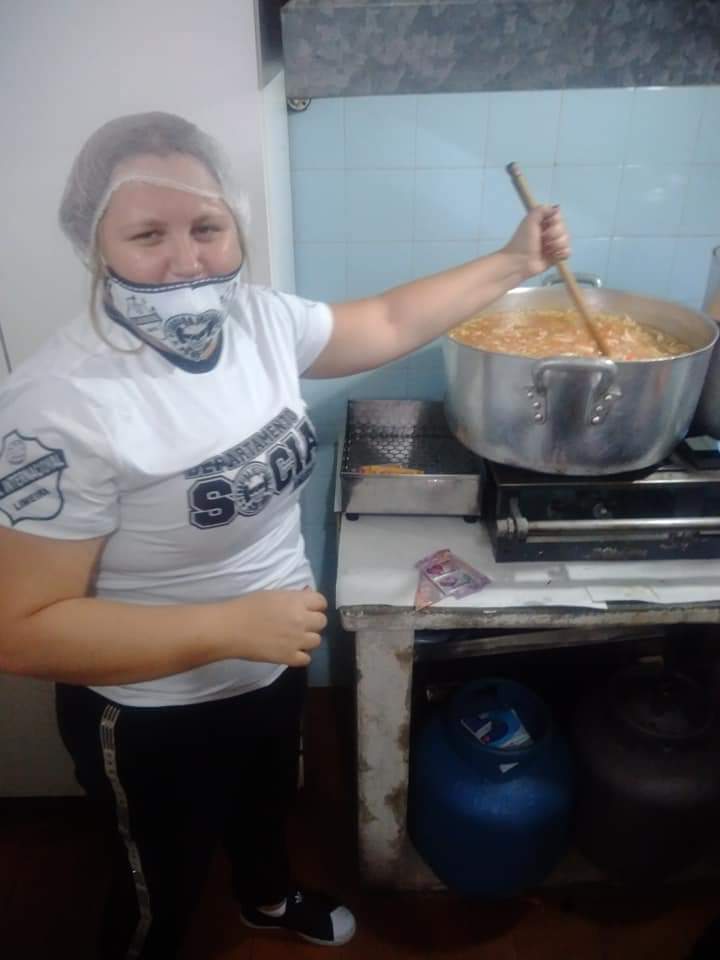 Lemoa em ação social promovida pela torcida da Inter de Limeira